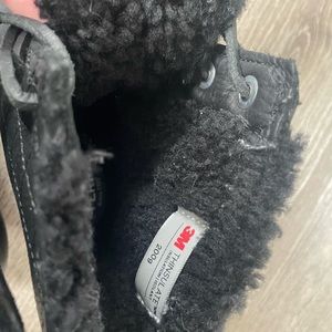 Sperry thinsulate’s size 9